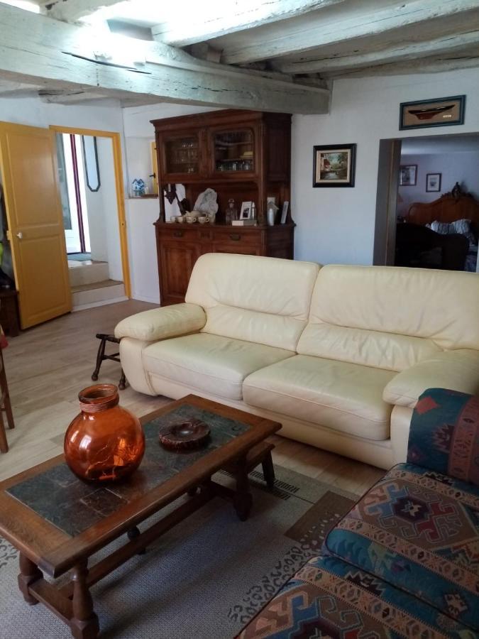 Maisonnette De Charme Climatisee La Machine Exterior foto