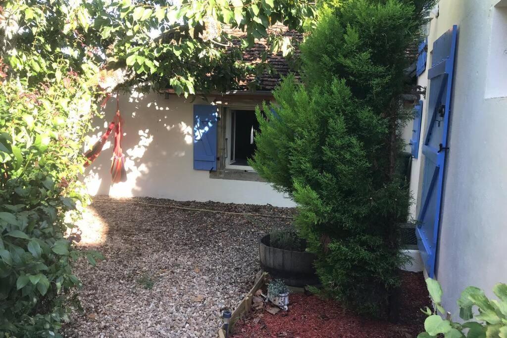 Maisonnette De Charme Climatisee La Machine Exterior foto
