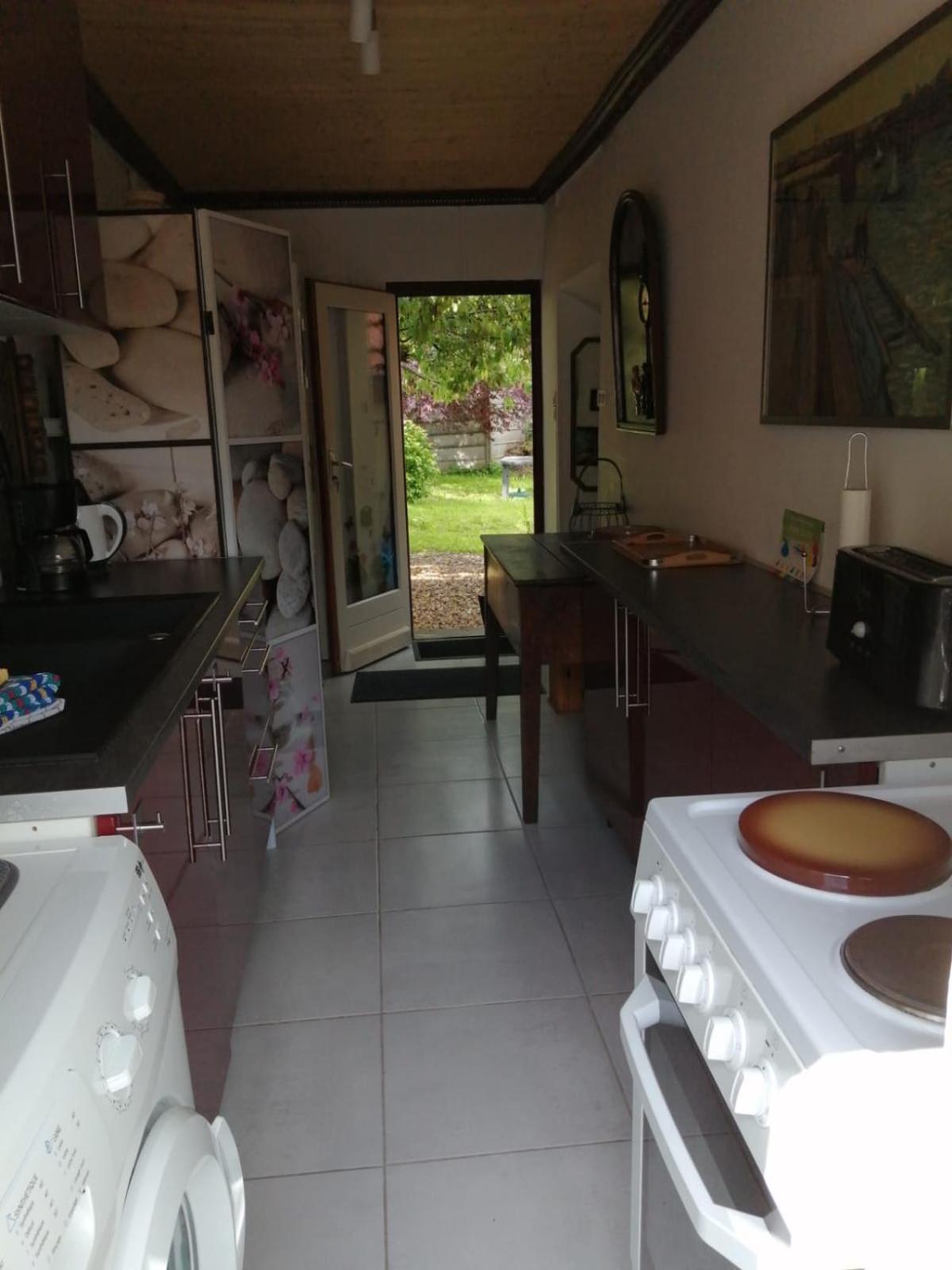 Maisonnette De Charme Climatisee La Machine Quarto foto